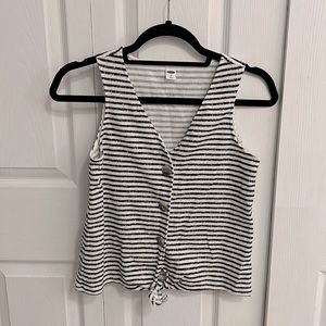 Sleeveless button down